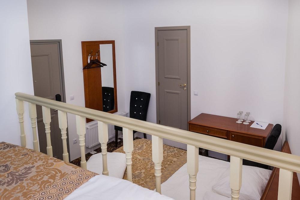 Three Crowns Residents Hotel Талин Екстериор снимка