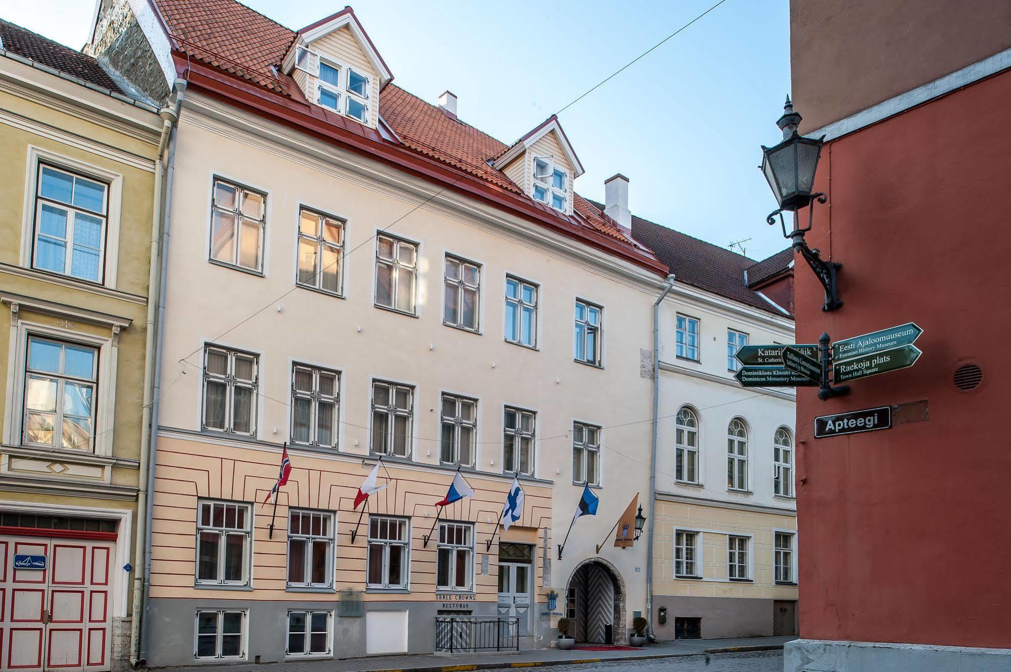 Three Crowns Residents Hotel Талин Екстериор снимка