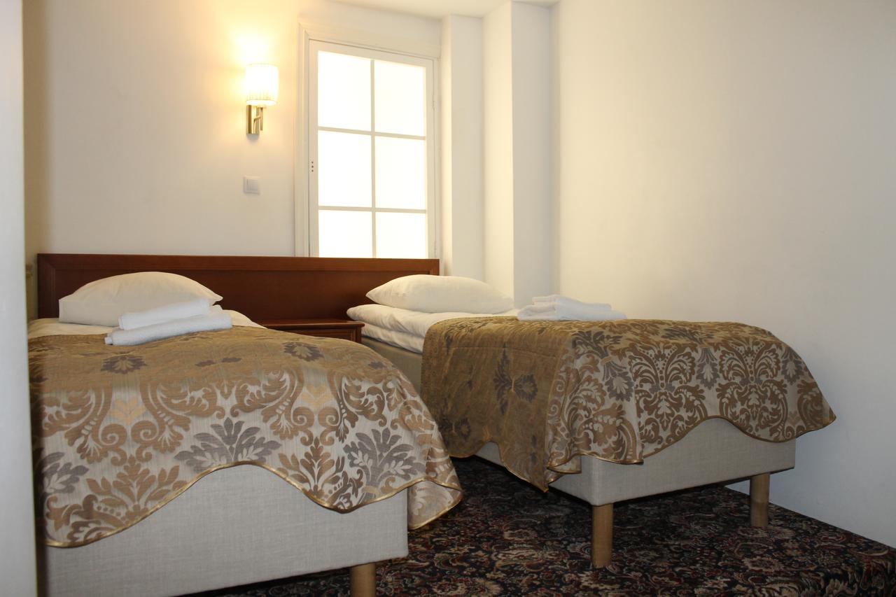 Three Crowns Residents Hotel Талин Екстериор снимка