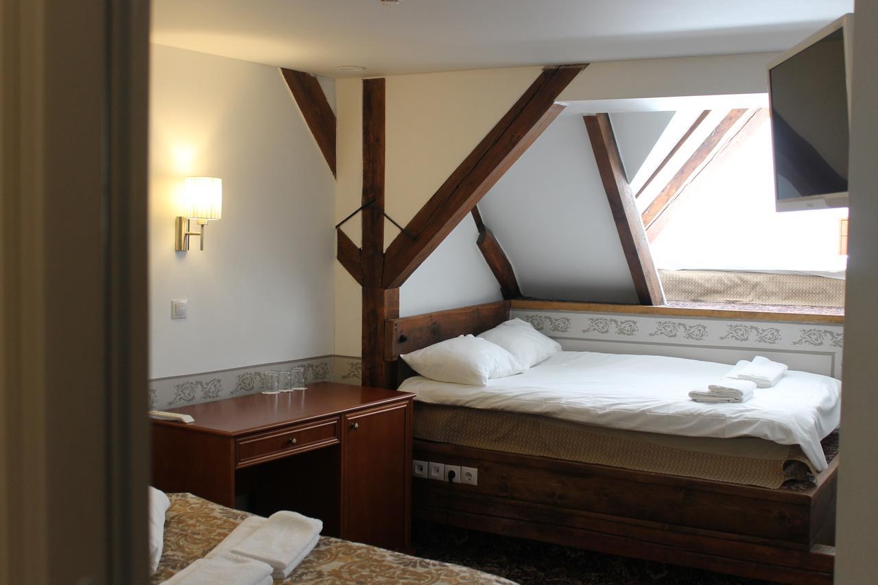 Three Crowns Residents Hotel Талин Екстериор снимка