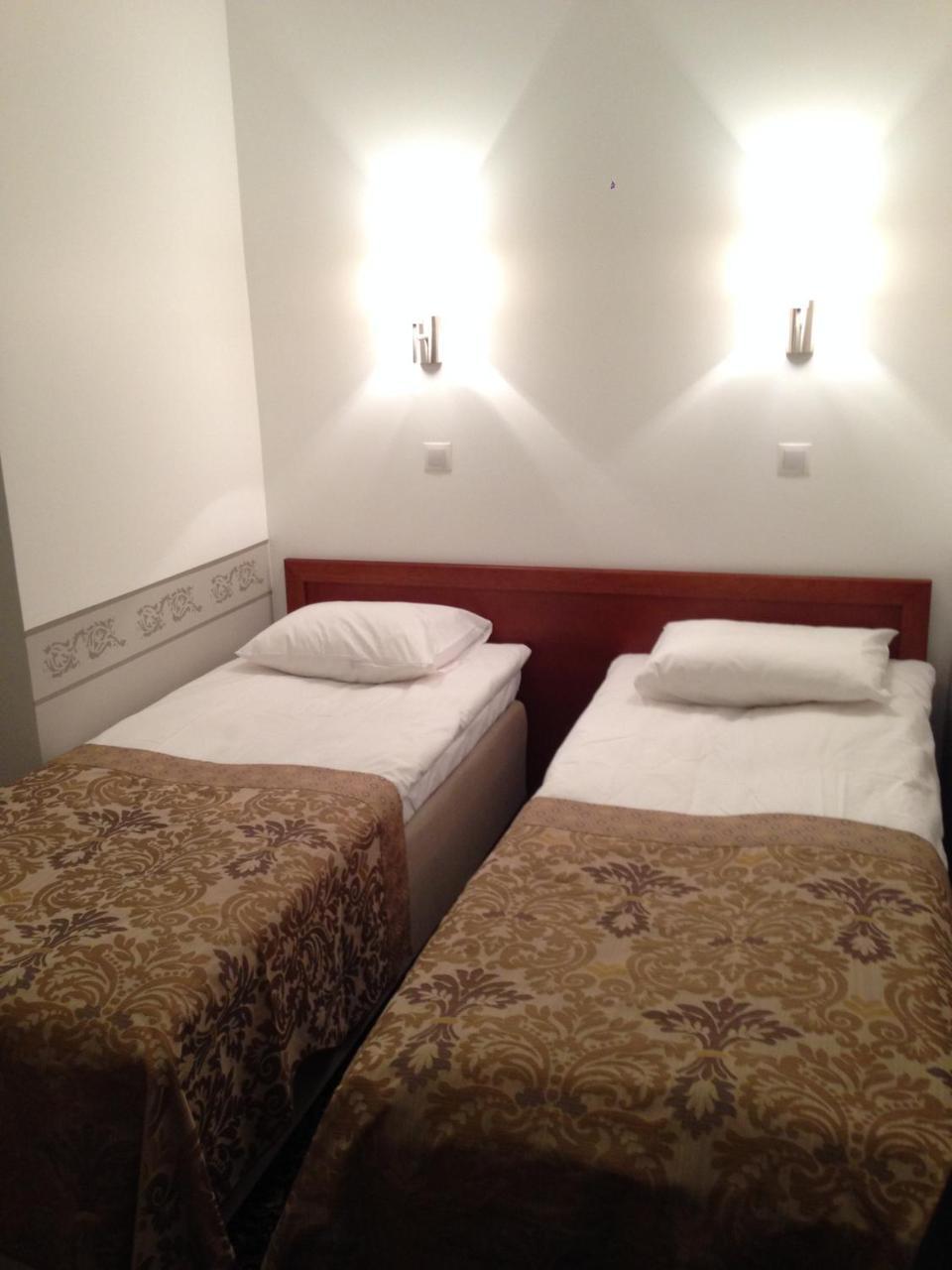 Three Crowns Residents Hotel Талин Екстериор снимка